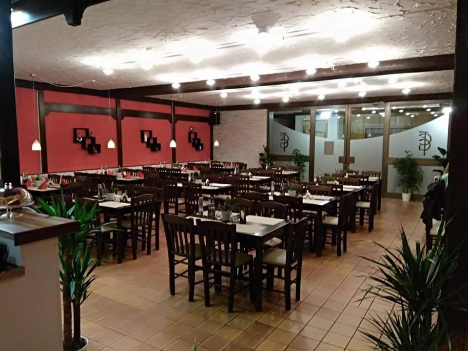 Restaurant El Greco Hostel Gundelfingen an der Donau Εξωτερικό φωτογραφία